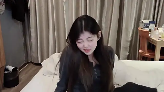 yangyang-1115 online show from 02/19/25, 04:11