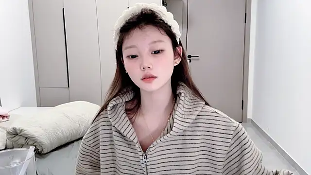 yangyang-1115 online show from 10/05/25, 09:18