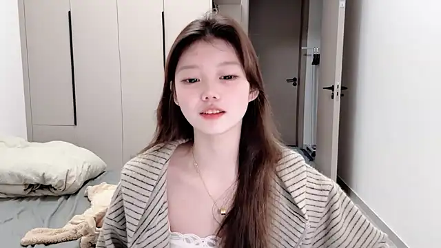 yangyang-1115 online show from 10/17/25, 05:10