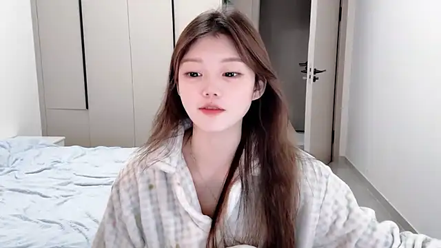 yangyang-1115 online show from 10/21/25, 04:57