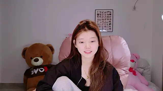 yangyang-1115 online show from 04/22/26, 04:26