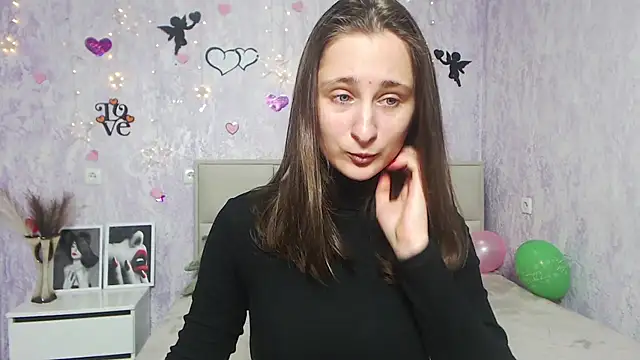 MichelLeee online show from 02/04/25, 12:11