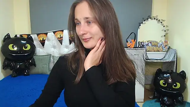 MichelLeee online show from 10/22/25, 11:10