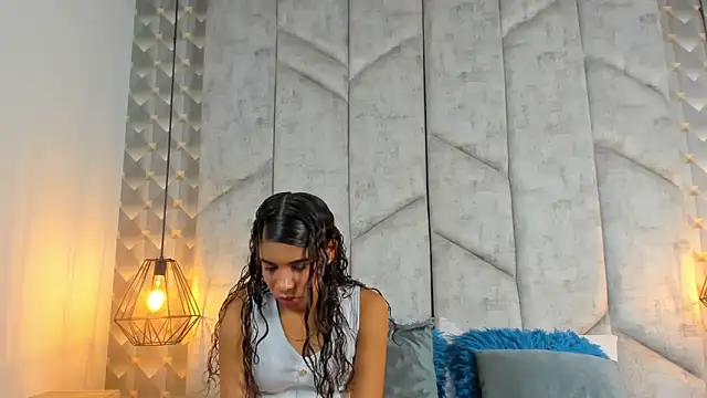 AshleyHill2 online show from 03/25/26, 02:06