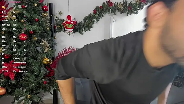 Snapshot of andrewChris_ chatting on 12/23/24, 01:03 andrewChris  online show from 12/23/24, 01:03