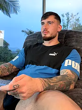 DimitriSullivan  online show from 10/22/25, 09:58