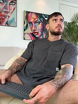 DimitriSullivan  online show from 10/31/25, 07:04