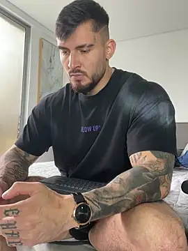 DimitriSullivan  online show from 02/05/26, 01:05