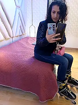 AriannaRussell  online show from 03/24/26, 12:32