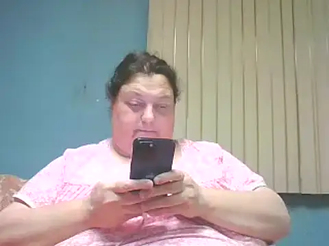 Snapshot of Honeybee2025 chatting on 01/04/25, 10:45 Honeybee2025 online show from 01/04/25, 10:45