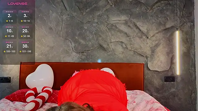 Snapshot of GwendolynFinch chatting on 02/14/25, 07:07 GwendolynFinch online show from 02/14/25, 07:07