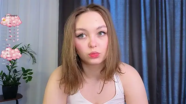 Snapshot of GwendolynFinch chatting on 03/12/25, 07:13 GwendolynFinch online show from 03/12/25, 07:13