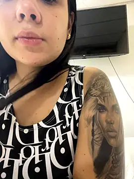 Leyna Kenet online show from 11/27/25, 03:14