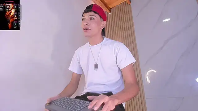 im sebaslopez online show from 02/24/25, 03:33