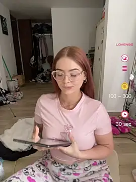 Valery hilthon online show from 04/23/26, 07:16