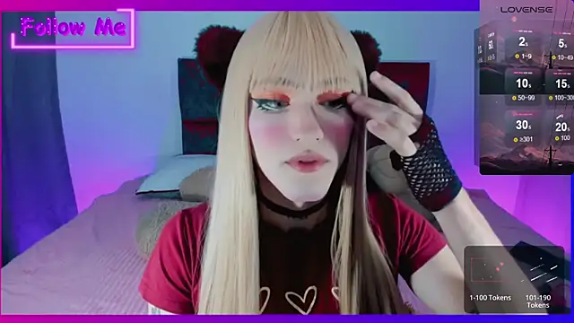 Snapshot of Kirmyy_ chatting on 12/16/24, 10:56 Kirmyy online show from 12/16/24, 10:56