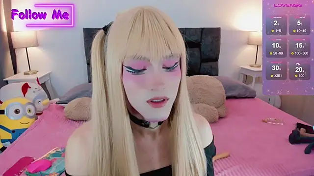 Snapshot of Kirmyy_ chatting on 02/17/25, 12:43 Kirmyy online show from 02/17/25, 12:43