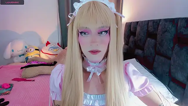 Snapshot of Kirmyy_ chatting on 03/21/25, 11:12 Kirmyy online show from 03/21/25, 11:12