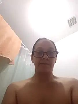 nicolle milf1978 online show from 04/23/26, 01:24