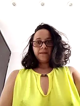 nicolle milf1978 online show from 04/29/26, 08:26