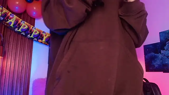 Noah Xitruxx online show from 10/08/25, 03:15