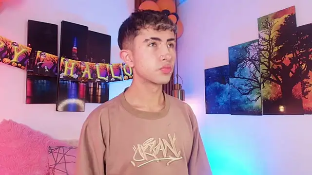 Noah Xitruxx online show from 10/11/25, 03:50