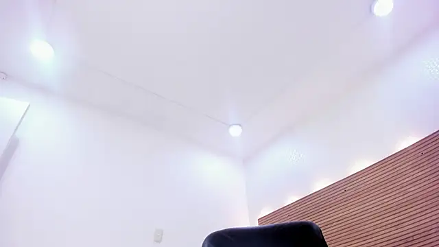 hanna  jadidi online show from 02/28/25, 11:56