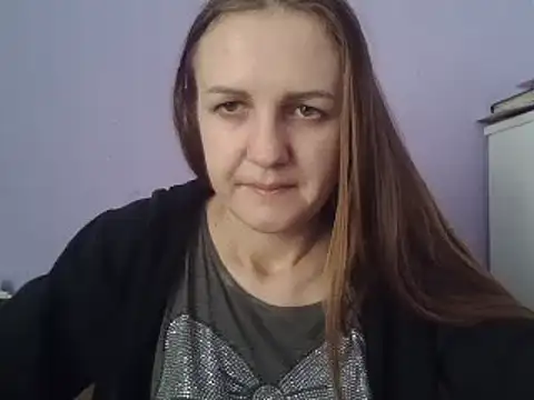 Snapshot of Milaniya261 chatting on 03/01/25, 12:34 Milaniya261 online show from 03/01/25, 12:34