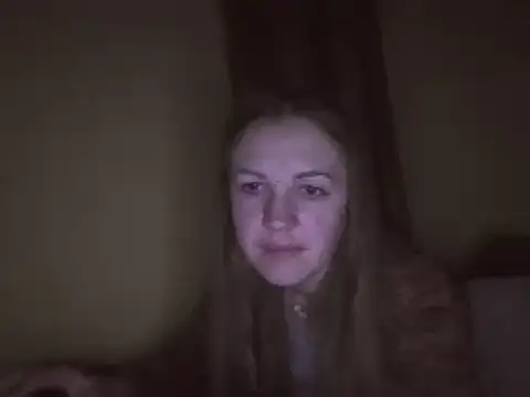 Snapshot of Milaniya261 chatting on 03/22/25, 01:22 Milaniya261 online show from 03/22/25, 01:22