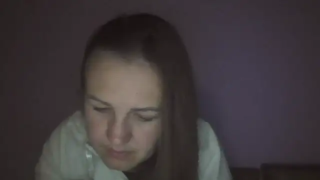 Milaniya261 online show from 04/22/26, 12:02