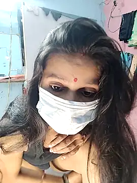 Snapshot of riyagupta5 chatting on 10/06/25, 05:54 riyagupta5 online show from 10/06/25, 05:54