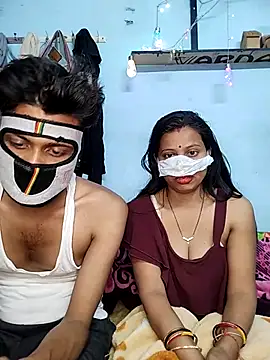 Snapshot of riyagupta5 chatting on 11/11/25, 05:35 riyagupta5 online show from 11/11/25, 05:35