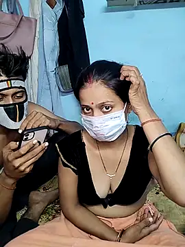 Snapshot of riyagupta5 chatting on 11/13/25, 05:23 riyagupta5 online show from 11/13/25, 05:23