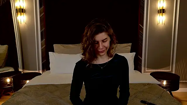 Snapshot of VikkiStorm chatting on 03/21/25, 03:12 VikkiStorm online show from 03/21/25, 03:12