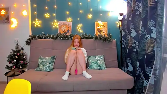 Snapshot of Xloe_Queen chatting on 12/26/24, 03:31 Xloe Queen online show from 12/26/24, 03:31