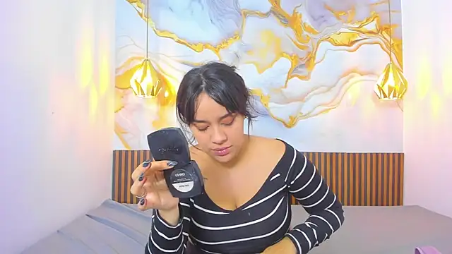 MelissaGilll online show from 11/27/25, 07:05