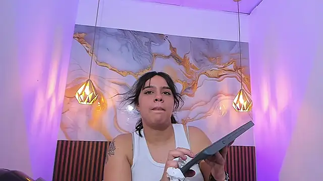 MelissaGilll online show from 12/19/25, 07:10