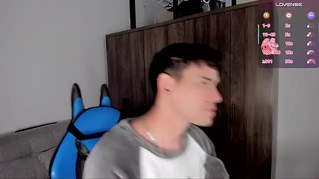 Snapshot of joe_jhon chatting on 02/23/25, 12:48 joe jhon online show from 02/23/25, 12:48