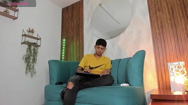 Snapshot of Jeffry_wolvess chatting on 01/26/25, 02:52 Jeffry wolvess online show from 01/26/25, 02:52