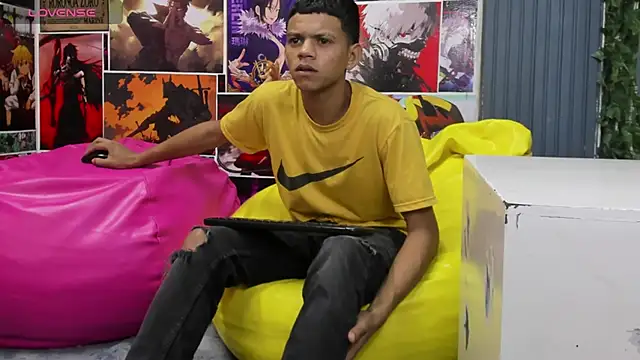 Snapshot of Jeffry_wolvess chatting on 02/09/25, 12:30 Jeffry wolvess online show from 02/09/25, 12:30