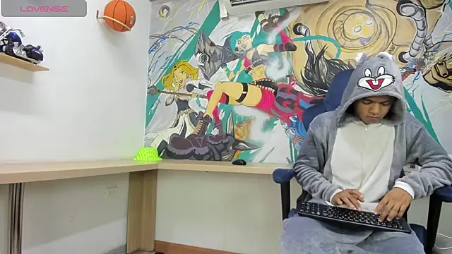 Snapshot of Jeffry_wolvess chatting on 02/20/25, 12:36 Jeffry wolvess online show from 02/20/25, 12:36