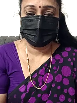 Snapshot of rekha_naier chatting on 06/08/26, 12:27 rekha naier online show from 06/08/26, 12:27