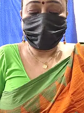 Snapshot of rekha_naier chatting on 06/17/26, 12:18 rekha naier online show from 06/17/26, 12:18