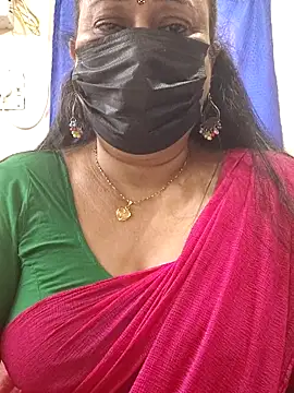 Snapshot of rekha_naier chatting on 06/19/26, 05:23 rekha naier online show from 06/19/26, 05:23