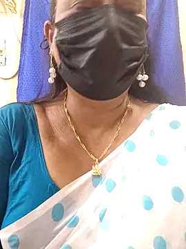 Snapshot of rekha_naier chatting on 06/22/26, 03:09 rekha naier online show from 06/22/26, 03:09