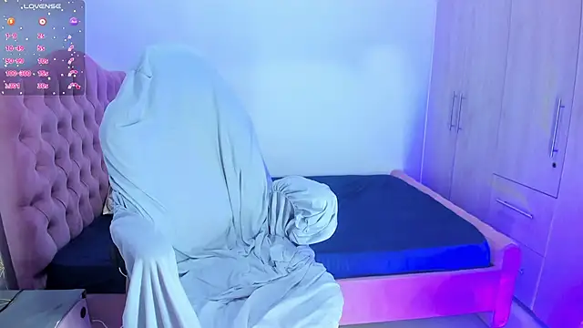 jisoo   online show from 01/08/25, 05:48