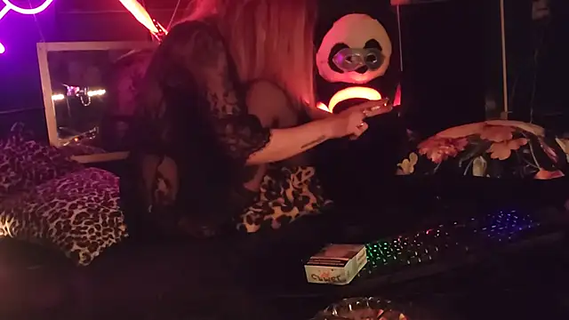 anonymouszN online show from 01/15/25, 10:46