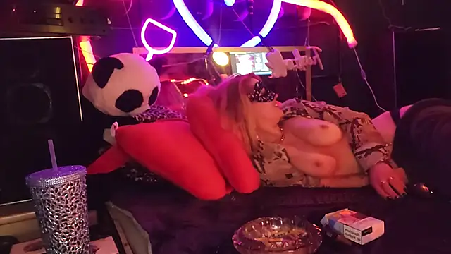 anonymouszN online show from 02/10/25, 12:19