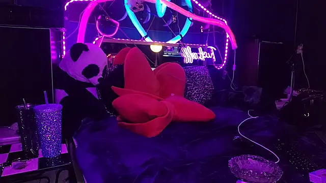 anonymouszN online show from 02/23/25, 10:31