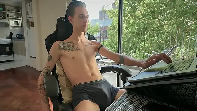 Den BlueXx online show from 02/17/26, 11:07